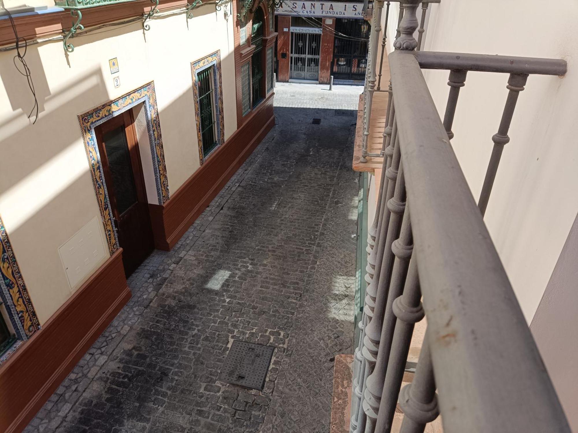 Apartamentos Luxury Puente De Triana Sevilha Exterior foto