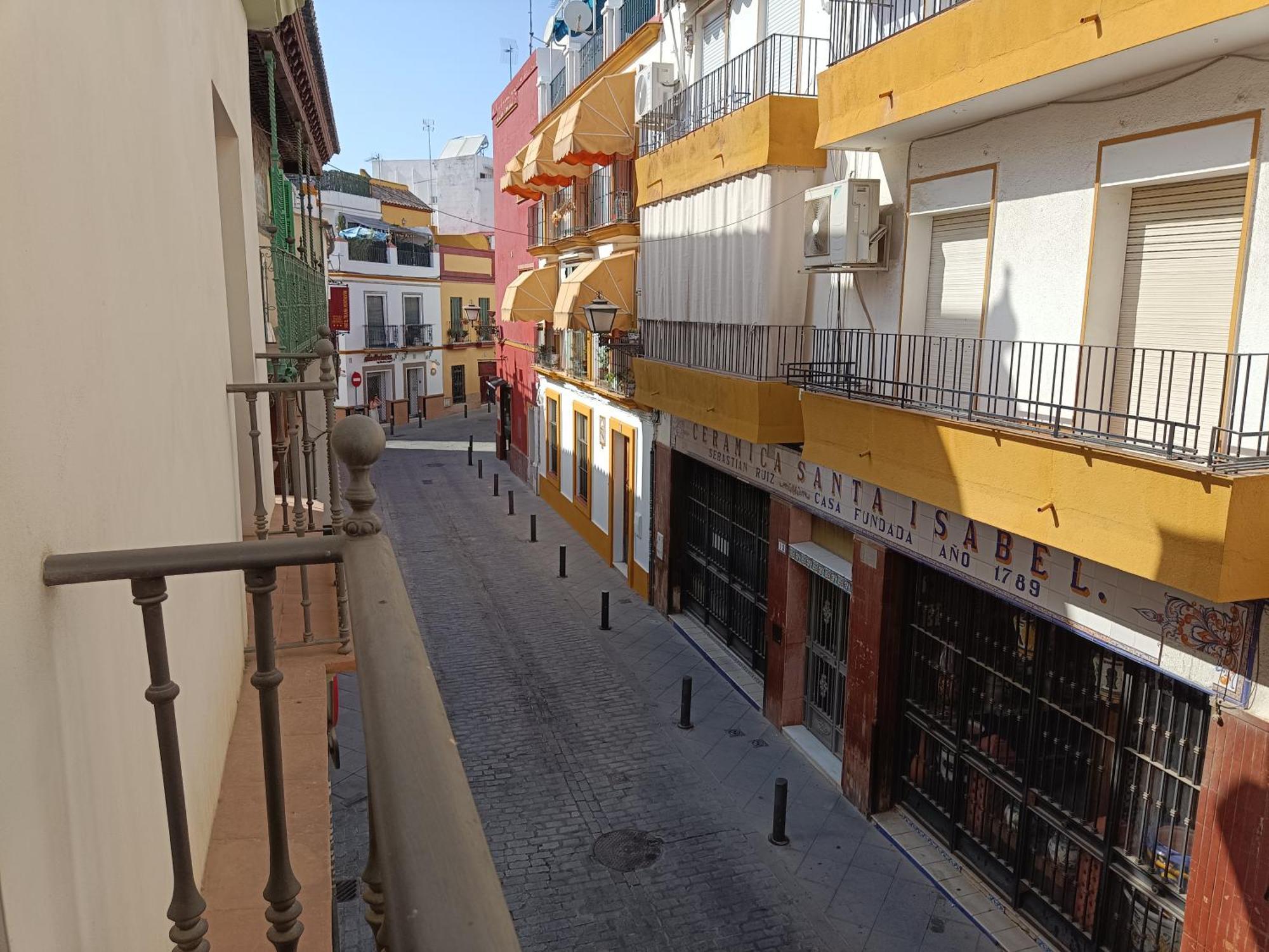 Apartamentos Luxury Puente De Triana Sevilha Exterior foto