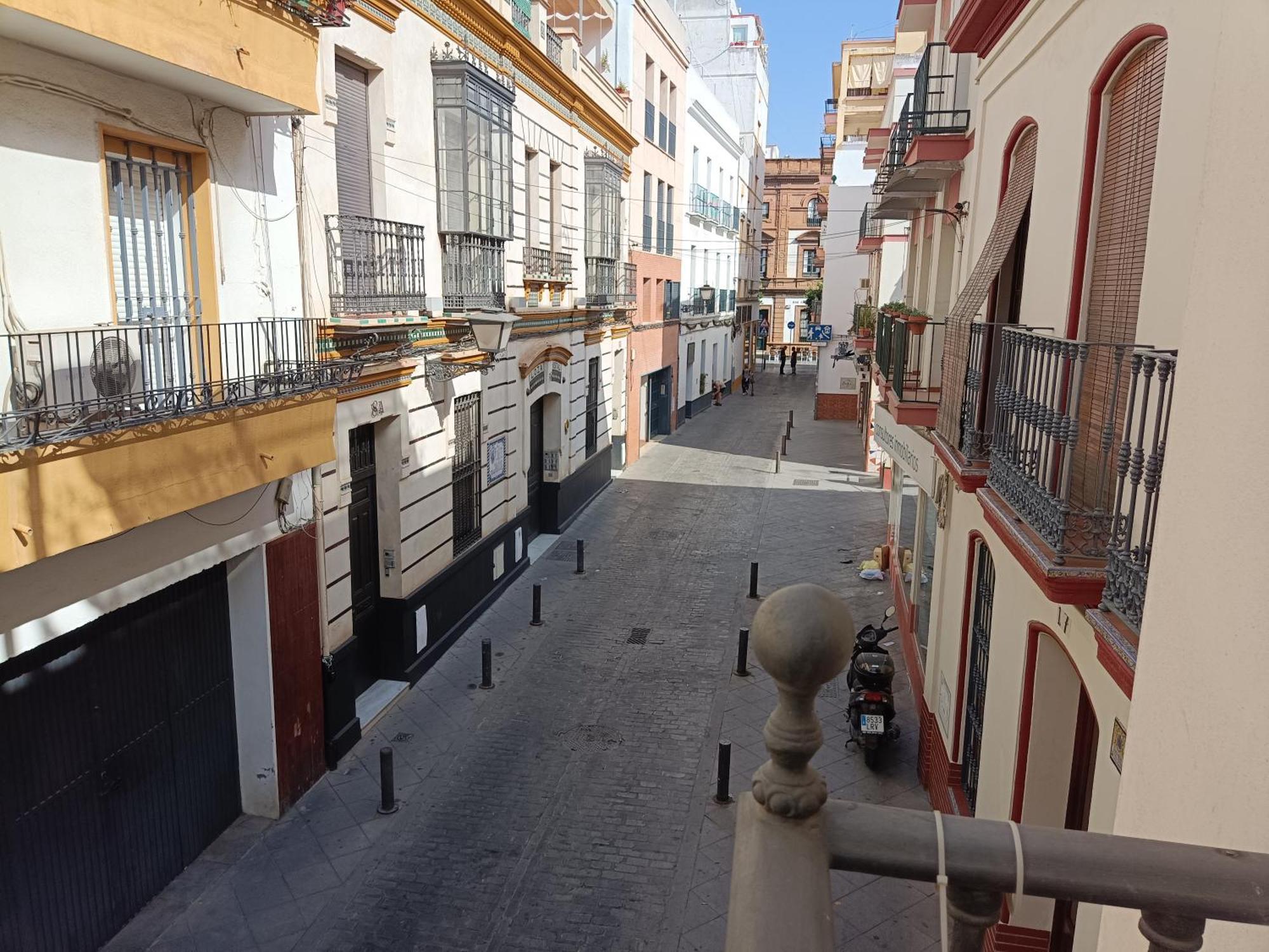 Apartamentos Luxury Puente De Triana Sevilha Exterior foto
