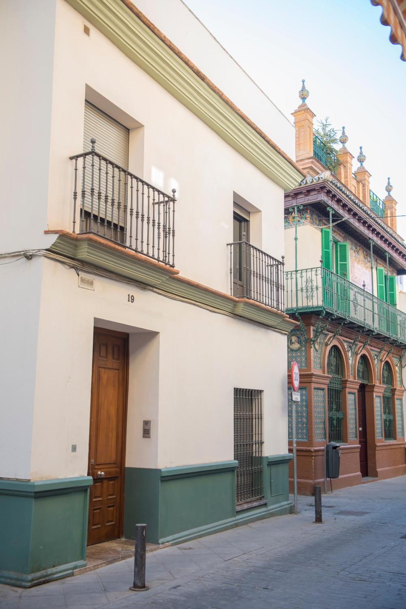 Apartamentos Luxury Puente De Triana Sevilha Exterior foto