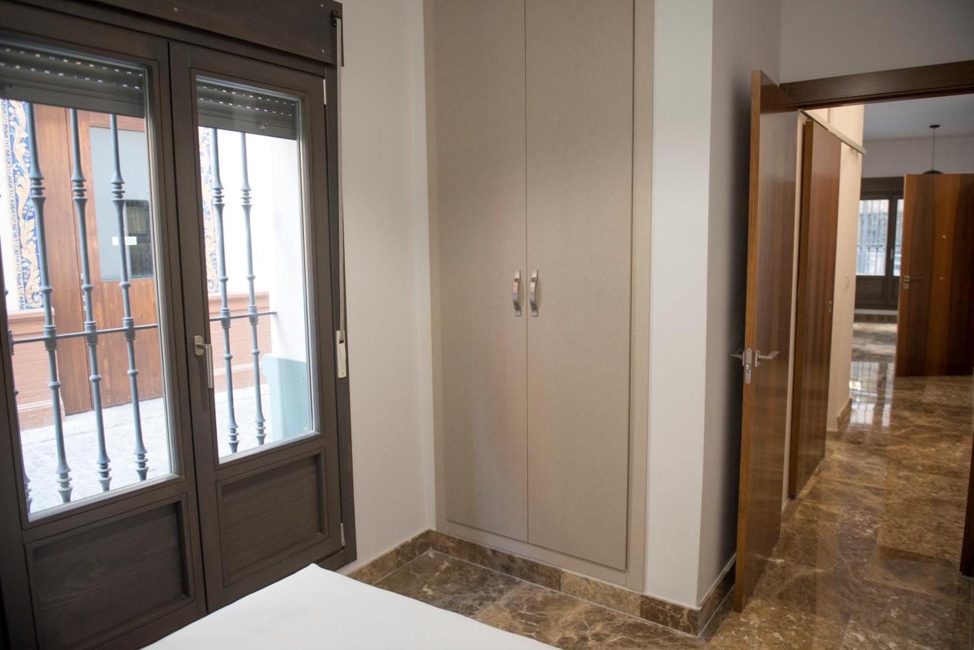 Apartamentos Luxury Puente De Triana Sevilha Exterior foto