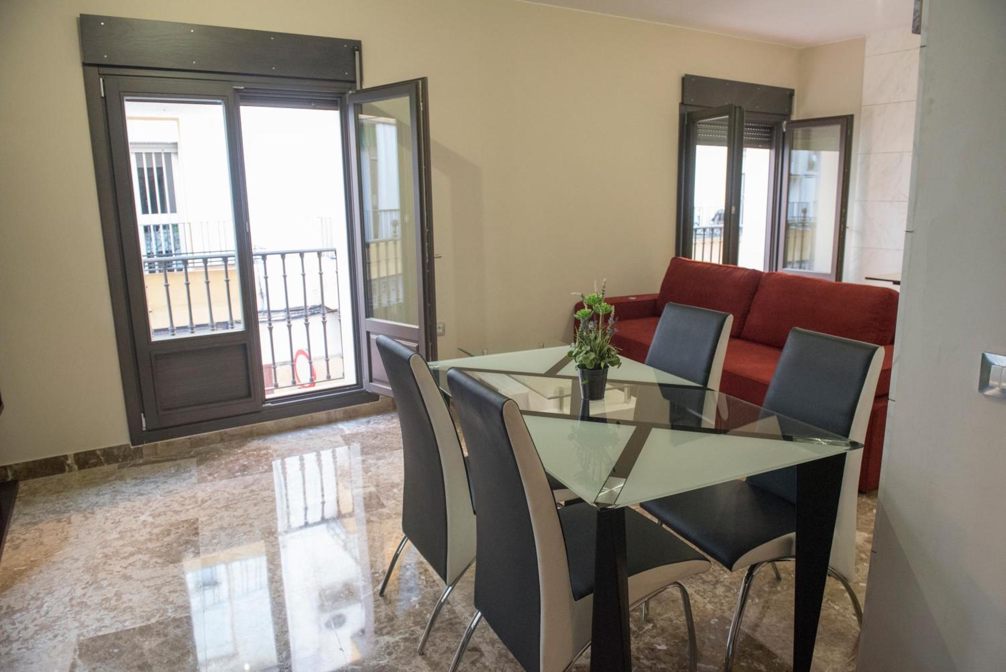 Apartamentos Luxury Puente De Triana Sevilha Exterior foto