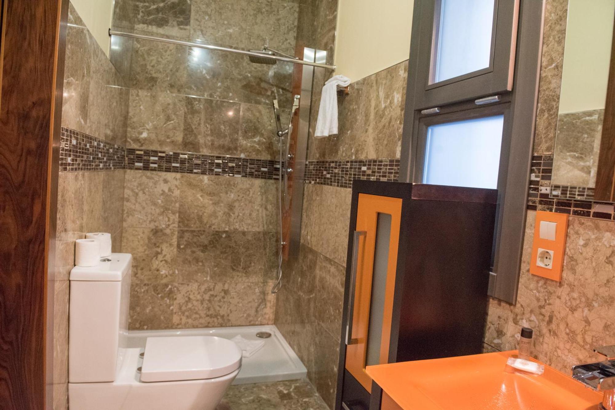 Apartamentos Luxury Puente De Triana Sevilha Exterior foto