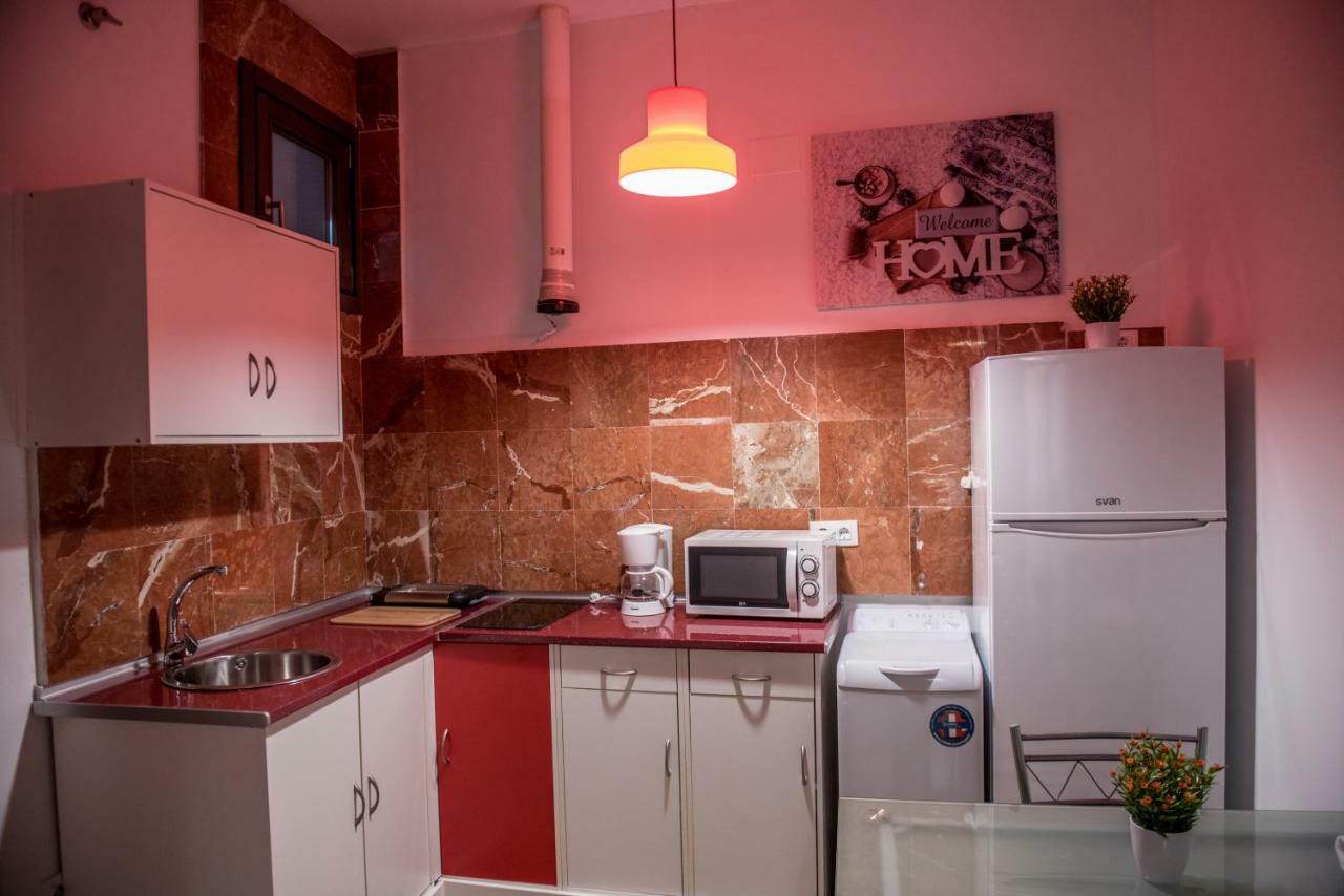 Apartamentos Luxury Puente De Triana Sevilha Exterior foto