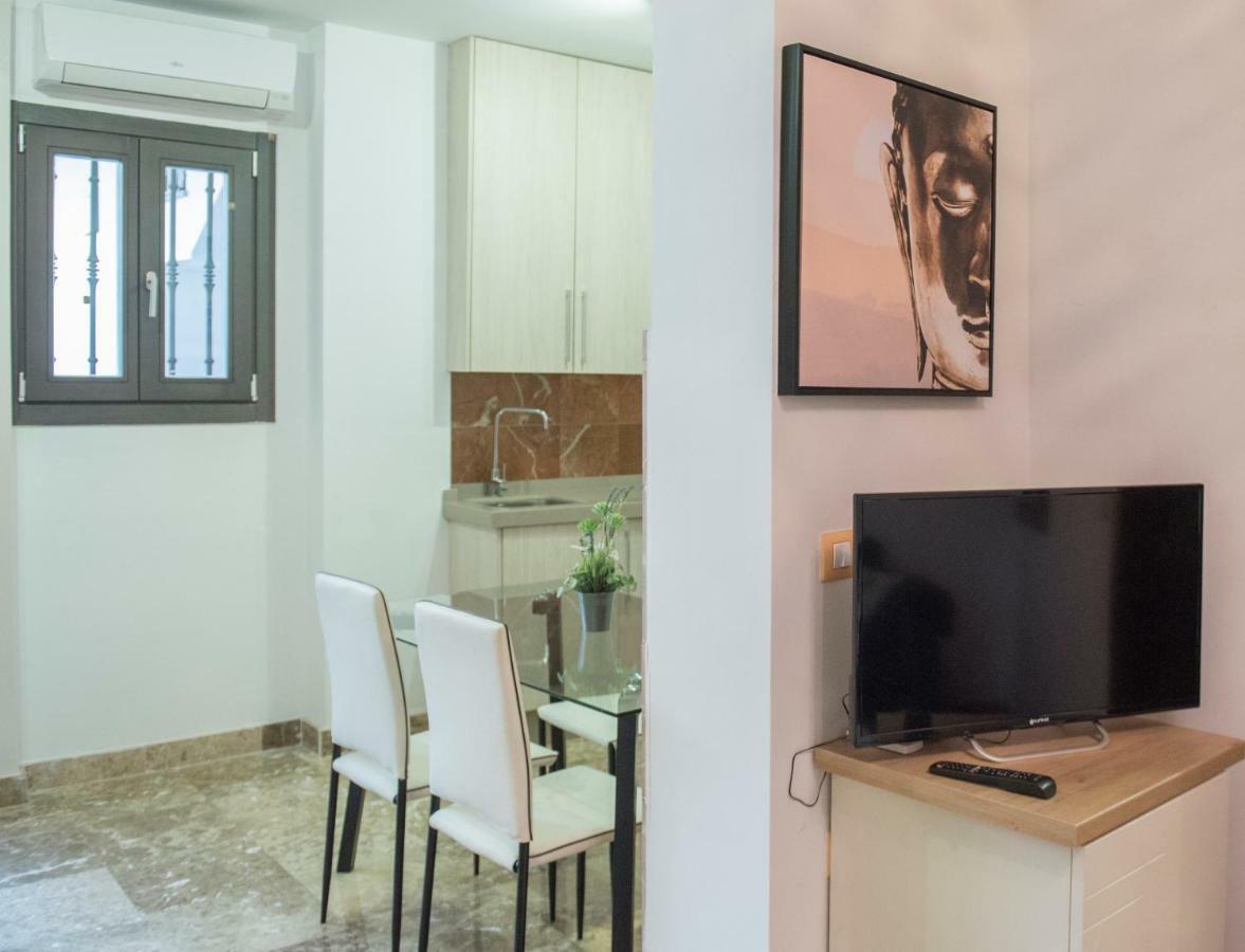 Apartamentos Luxury Puente De Triana Sevilha Exterior foto